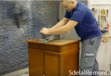 Как обновить старый стол своими руками Как отреставрировать полированный стол