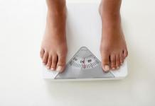 Doğru kilo kaybı için bir diyet yemek yemenizi sağlar